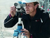 Bosch Professional GOL 32 D - niwelator optyczny 32x, zasięg 120 m – zdjęcie 2