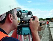 Bosch Professional GOL 32 D - niwelator optyczny 32x, zasięg 120 m – zdjęcie 4
