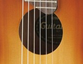 Yamaha GL1 Guitalele - gitara hybrydowa, mała gitara z 6 strunami nylonowymi – zdjęcie 4