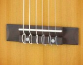 Yamaha GL1 Guitalele - gitara hybrydowa, mała gitara z 6 strunami nylonowymi – zdjęcie 5