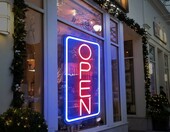 SOLIDEE Neon reklamowy OPEN LED 43,5 x 22,9 cm – szyld świetlny USB z ściemniaczem – zdjęcie 1