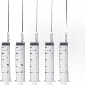 5 strzykawek 20 ml z płaskimi igłami 10 cm Yusat (stan nowy)