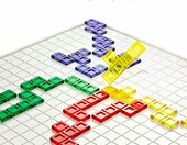 Mattel Games Blokus Classic BJV44 – strategiczna gra planszowa dla 2–4 graczy – zdjęcie 3
