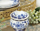 fanquare Blue Vine – porcelanowy serwis do herbaty i kawy dla 6 osób z dzbankiem i stojakiem – zdjęcie 3