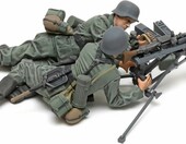 TAMIYA 35386 – zestaw 5 figurek niemieckich żołnierzy z karabinem maszynowym, skala 1:35 – zdjęcie 3
