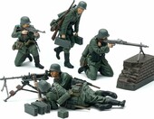 TAMIYA 35386 – zestaw 5 figurek niemieckich żołnierzy z karabinem maszynowym, skala 1:35 – zdjęcie 5