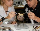 Uchwyt do malowania figurek i miniatur z obrotową głowicą, zestaw 12 podstawek – zdjęcie 3
