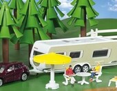 SIKU Super 2542 – Porsche Macan z przyczepą kempingową, skala 1:55 – zdjęcie 2