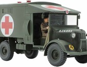 Tamiya 32605 Austin K2 4x2 – brytyjska karetka wojskowa 1:48, model do sklejania – zdjęcie 1