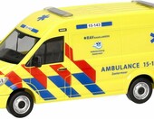 Herpa MAN TGE furgon HD Ambulance 15-143 (Holandia) – model 1:87 (H0) – zdjęcie 1