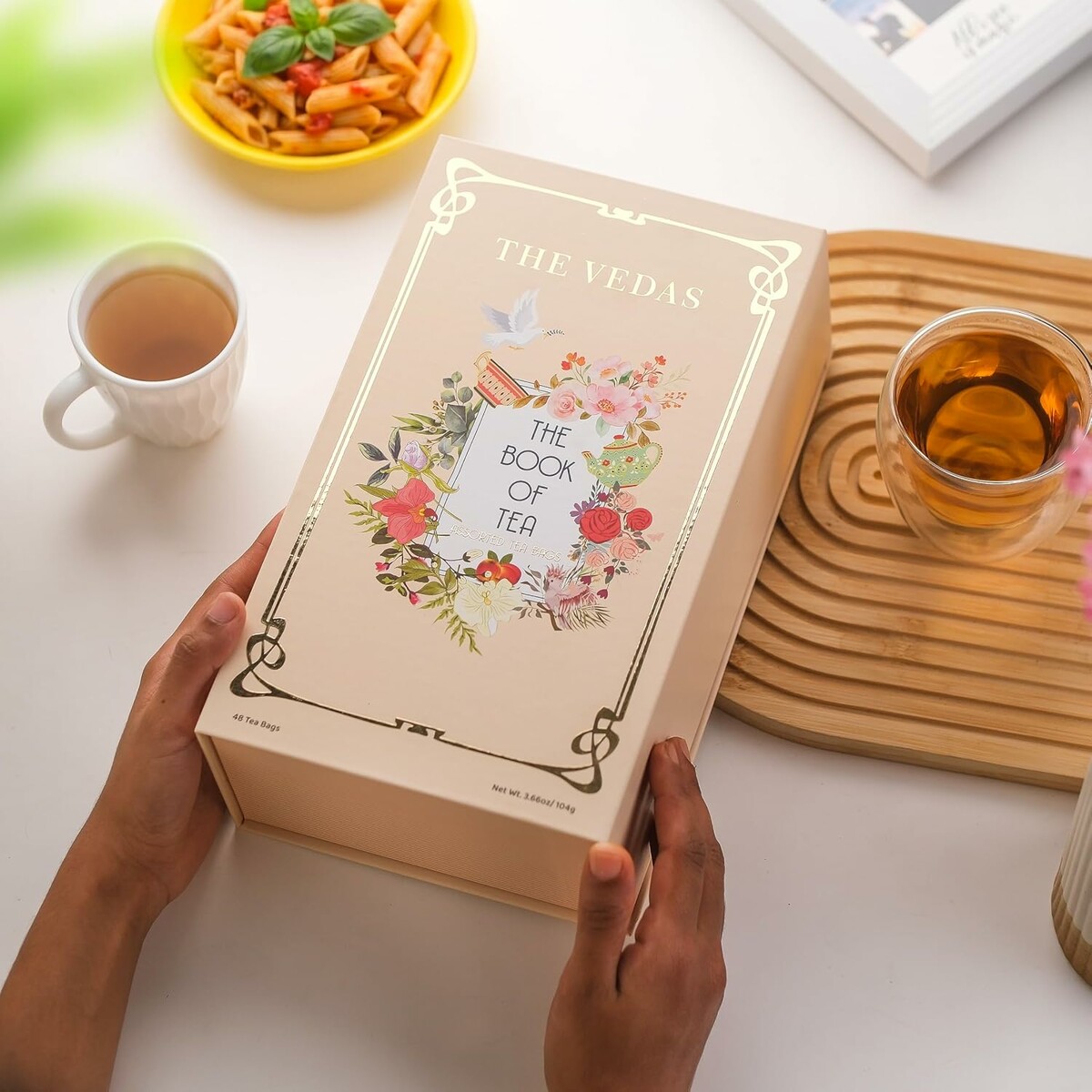 The Vedas Book of Tea – zestaw 12 mieszanek herbacianych, 48 torebek