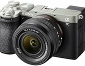 Pełnoklatkowy bezlusterkowiec Sony Alpha 7C II (stan nowy) – zdjęcie 1