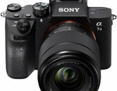 Bezlusterkowiec pełnoklatkowy Sony Alpha 7 III (stan nowy) – zdjęcie 2