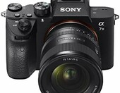 Jasny obiektyw ultraszerokokątny Sony FE (stan nowy) – zdjęcie 3