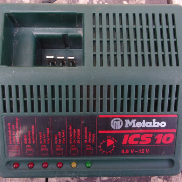 Ładowarka akumulatorowa Metabo ICS 10 4.8-12V 7.5A NiCd NiMH