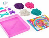 Kinetic Sand Królestwo Jednorożców 6062961 – piasek kinetyczny 907 g z foremkami – zdjęcie 3