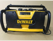 DeWalt DW911 7.2-18V – radio budowlane – stan: używany – zdjęcie 1