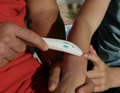 Urządzenie łagodzące ugryzienie komarów Bite Away (używany) – zdjęcie 2