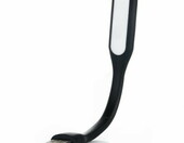 Mini lampa LED zasilana przez USB do notebooka czarna – zdjęcie 2