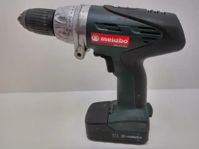Wiertarko-wkrętarka Metabo BSP 15.6 Plus 15.6V + ładowarka i bateria