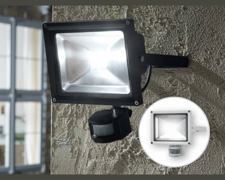 Lampa solar Led z czujnikiem ruchu Livarno Lux 20W (używany)