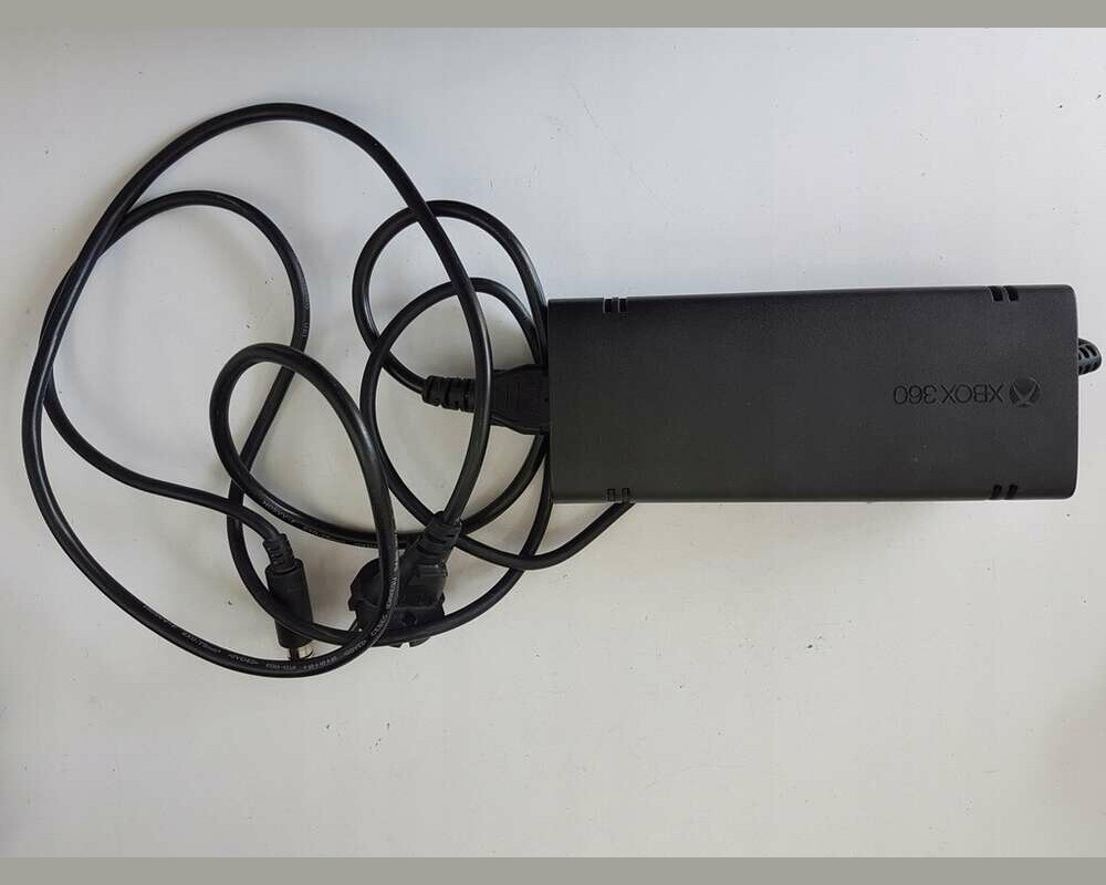 Microsoft XBOX 360 – zasilacz (stan nowy)