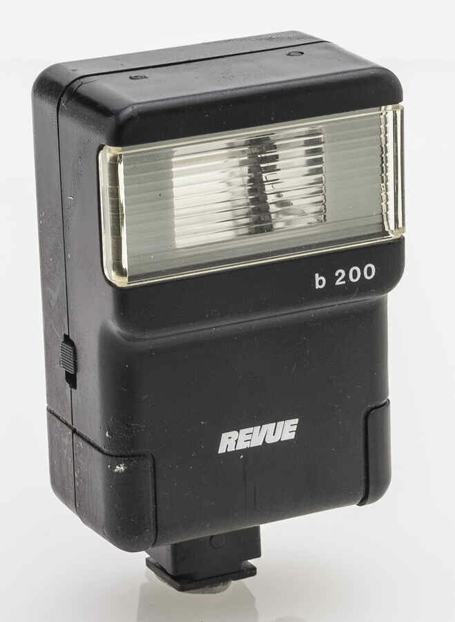 Revue B200 – retro lampa błyskowa, kontaktowa, stan: używany