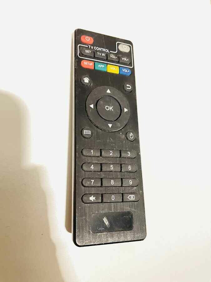 Zamiennik pilot do tunera TV, stan: nowy