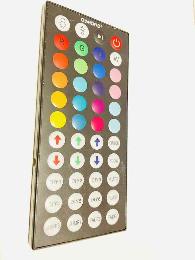 Zdalnie sterowany pilot do taśmy LED RGB (używany)