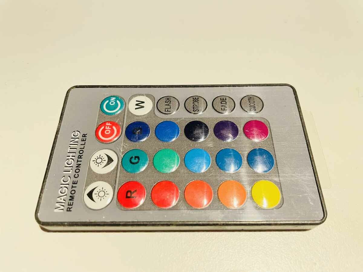 Pilot LED RGB do sterowania – stan: używany