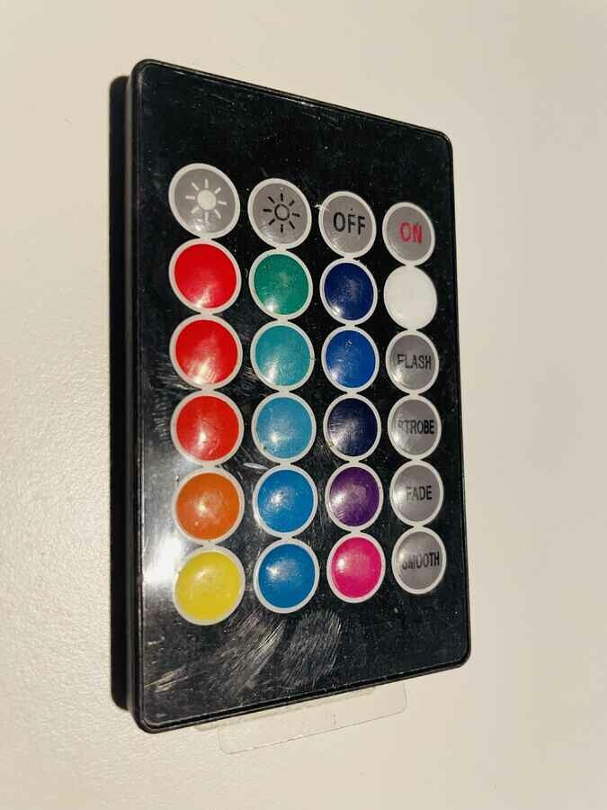 Pilot LED zdalnie sterowany do taśmy RGB (używany)