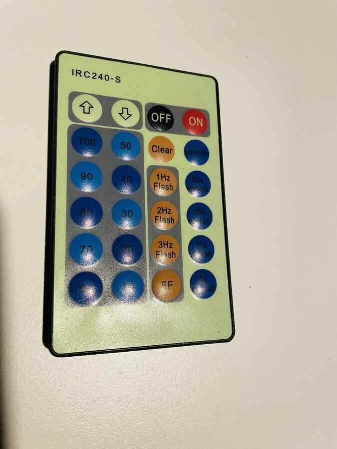 Pilot Xking IRC240-S 24 Key 5050 3528 5630 RGB LED (używany)