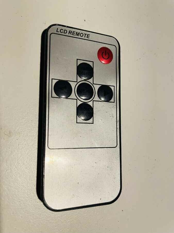 Pilot do sterowania LCD remote control szary (używany)
