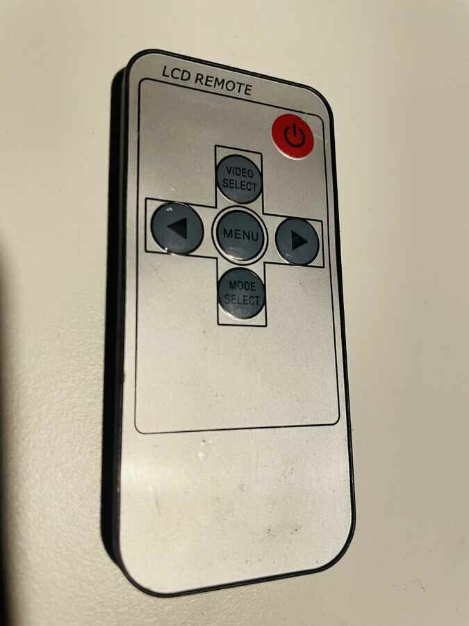 Pilot do sterowania projektorem LCD Remote – stan: używany