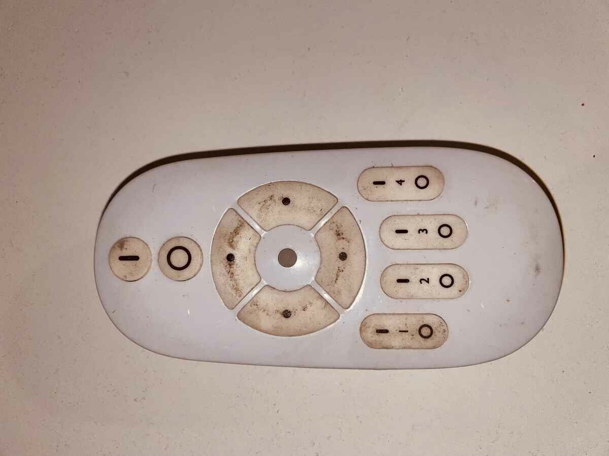 Pilot zdalnie sterowanie do lampy LED biały (stan nowy)