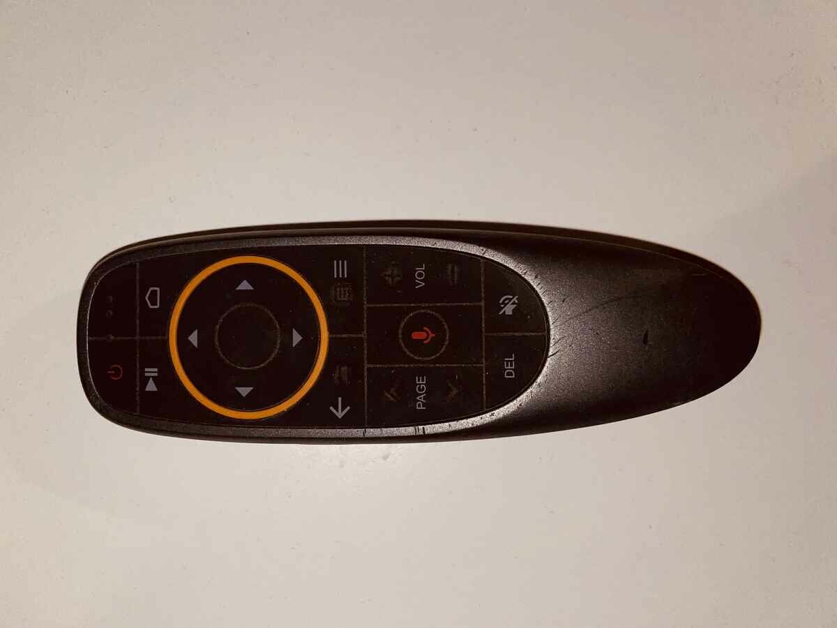 Ergonomiczny pilot do telewizora SmartTV TV (używany)