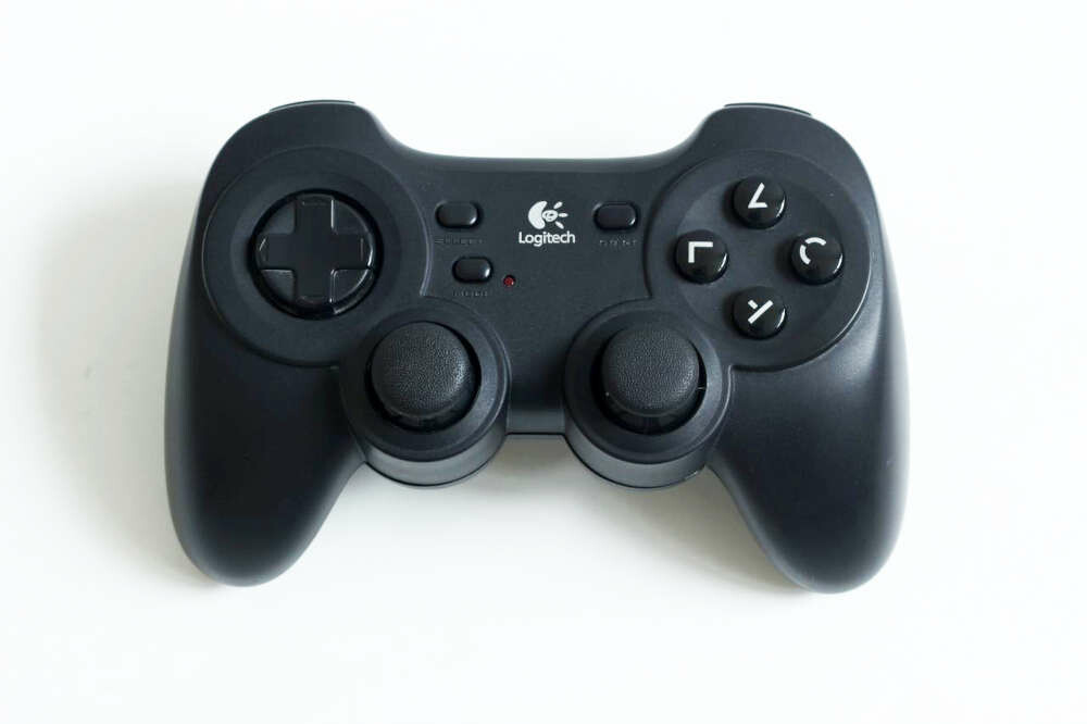 Logitech G-X2H14A – bezprzewodowy kontroler, stan: używany