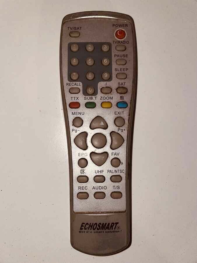 Pilot do TV telewizora ECHOSMART DSB-771 – stan: używany
