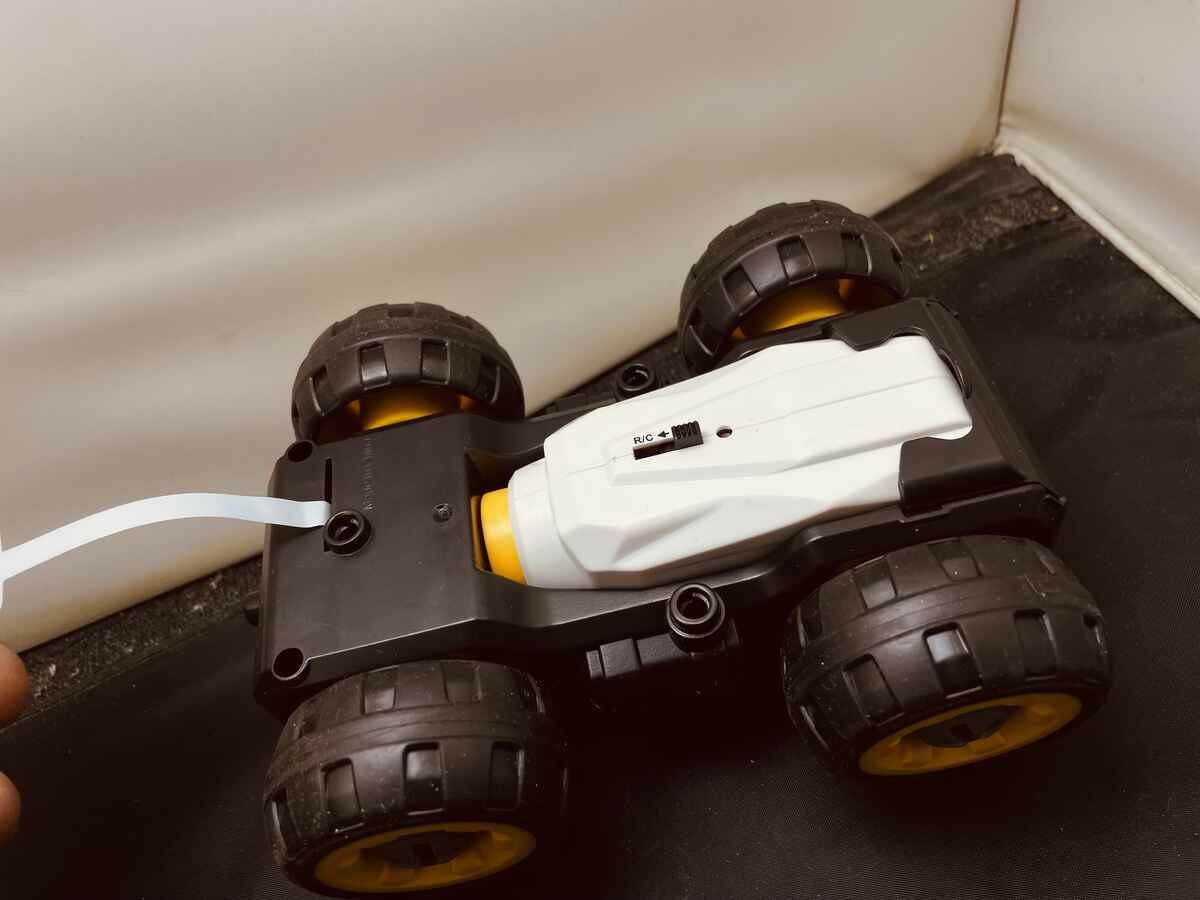 Samochodzik lego do konstrukcji figur na pilota (stan nowy)
