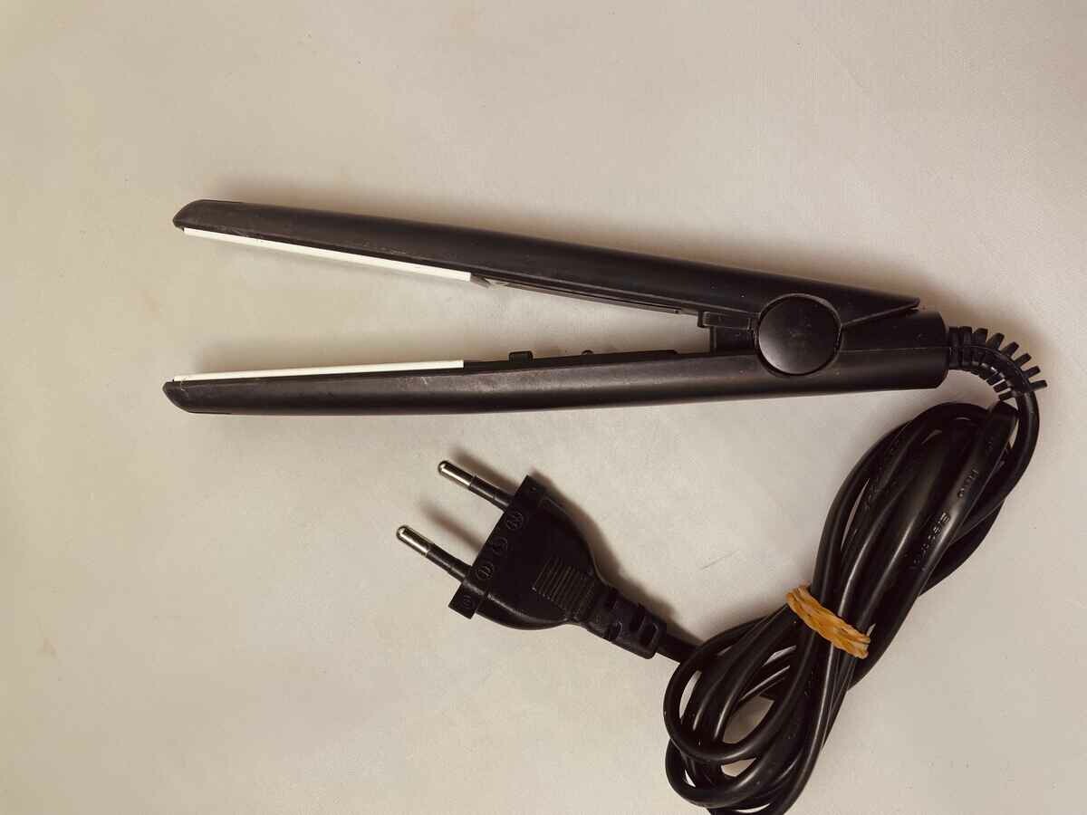Mini prostownica ceramiczna czarny 230V – ogłoszenie
