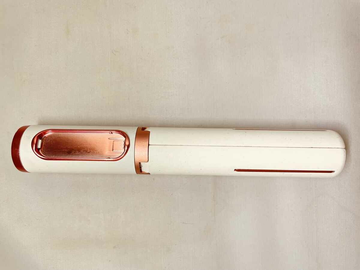 Kijek z uchwytem na telefon Selfie-Stick biało (używany)