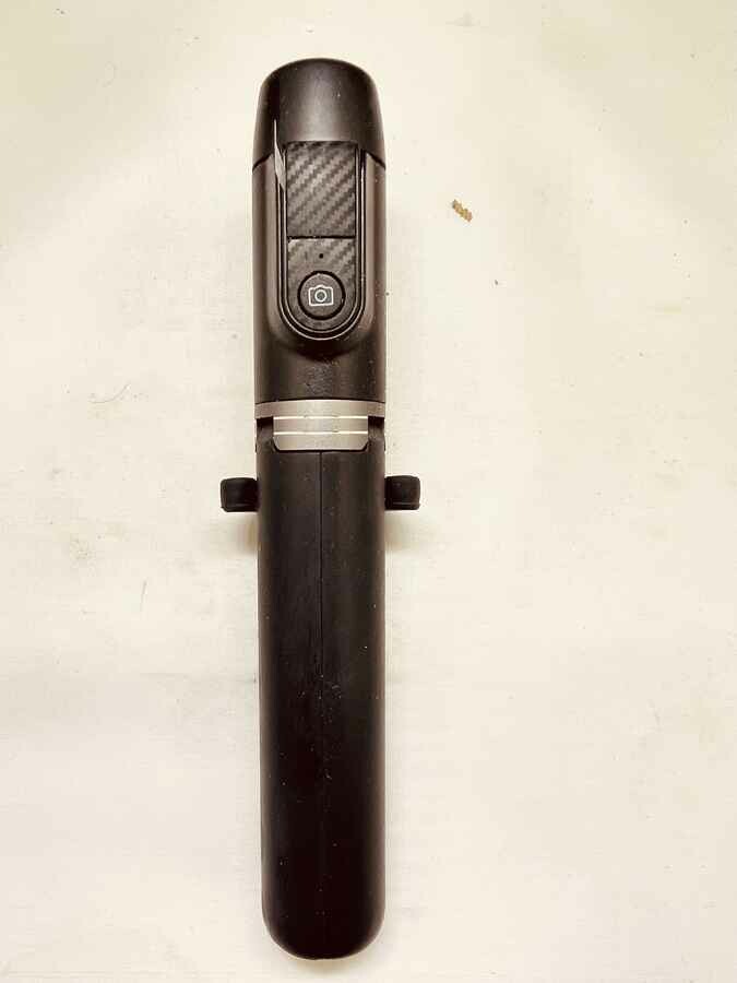 Kijek z uchwytem na telefon Selfie-Stick czarny (ogłoszenie)