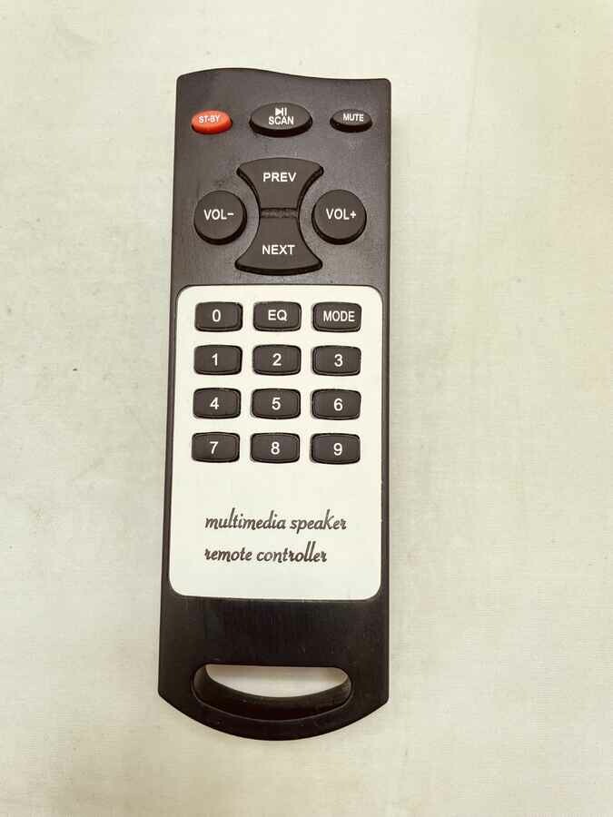 Multimedia speaker remote controller pilot (używany)