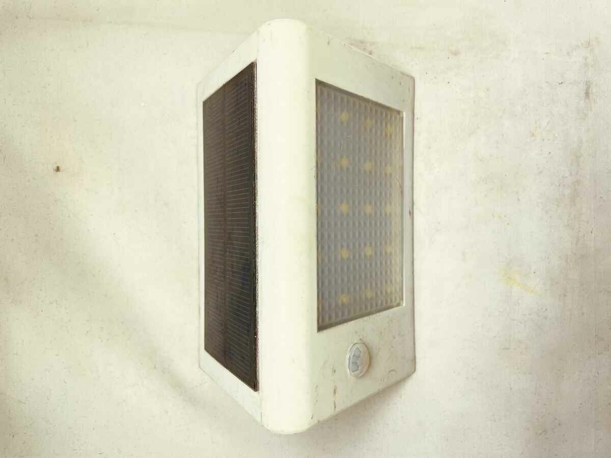 Kinkiet zewnętrzny solarny do ogrodu lampa LED, stan: nowy