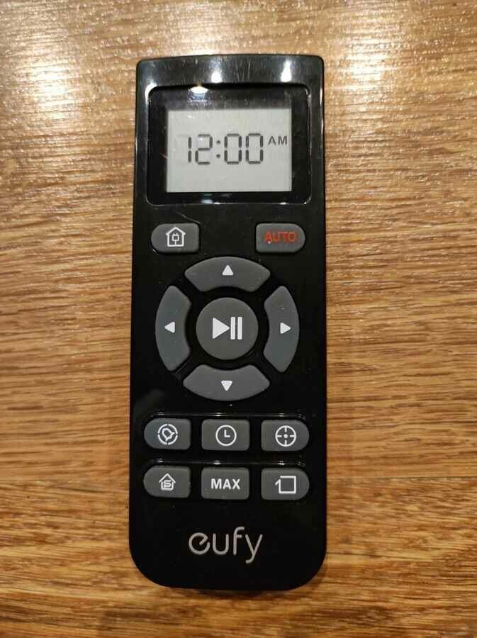 Eufy Robovac 11 – pilot do samodzielnego (używany)