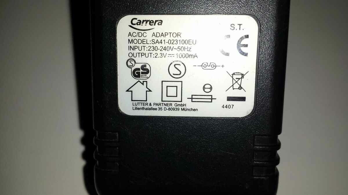 Carrera SA41-023100EU 2.3V 1000mAh – ładowarka (używany)
