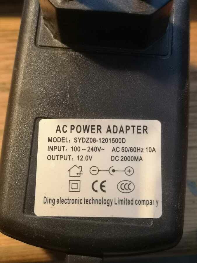 Zasilacz sieciowy SYDZ08-1201500D 12V 2000mAh (używany)