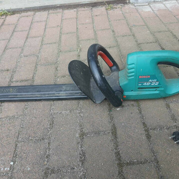 Bosch AHS 48-22 420W – nożyce do żywopłotu (używany)