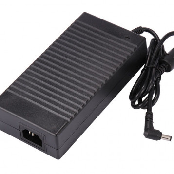 Zasilacz adapter AC/DC 12V 150W 12.5A 220V, stan: używany