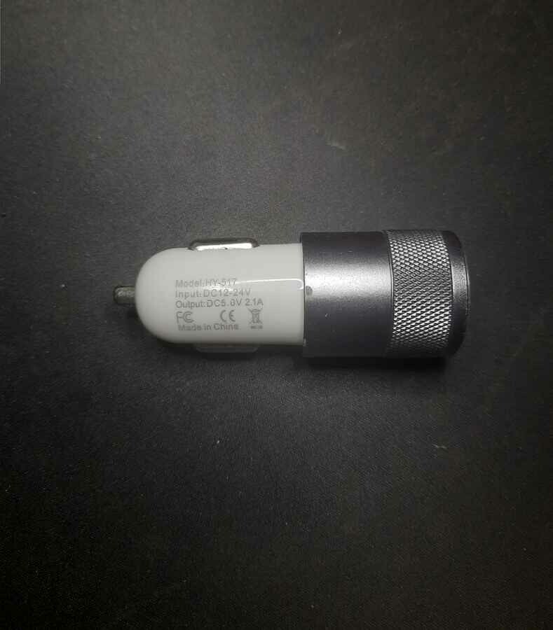 Ładowarka samochodowa 2-portowa HY-517 12-24V 2.1A (używany)